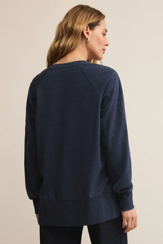WEEKENDER V NECK