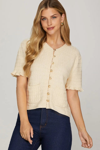 RUFFLED SHORT SLEEVE SWEATER TOP WITH FRONT POCKETS