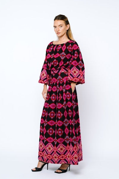 EMBROIDERED BALLON SLEEVE TOP