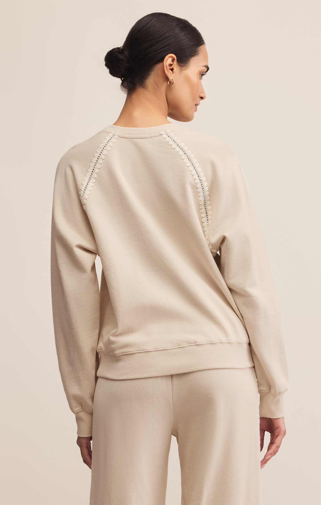 ALL AROUND SWEATSHIRT