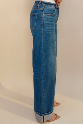SLOUCHY WIDE LEG JEANS WITH CUFFED JEANS