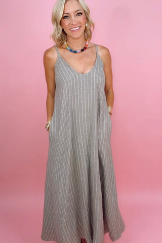 STRIPE SPAGHETTI ADJUSTABLE STRAP MAXI DRESS W/POCKETS