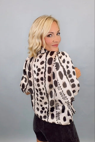 SILKY GEOMETRIC TOP