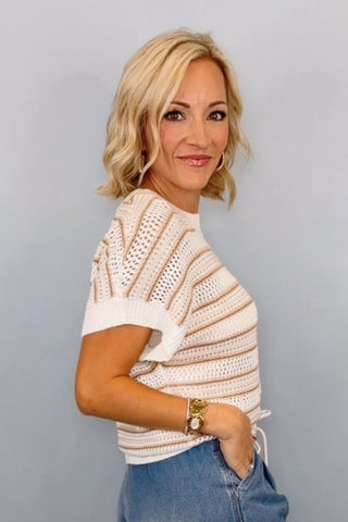 SOFT HORIZON STRIPED SHORT SLEEVE SWEATER