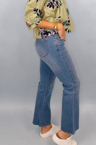 TENCEL MID RISE BOOT JEAN IN MOLLY