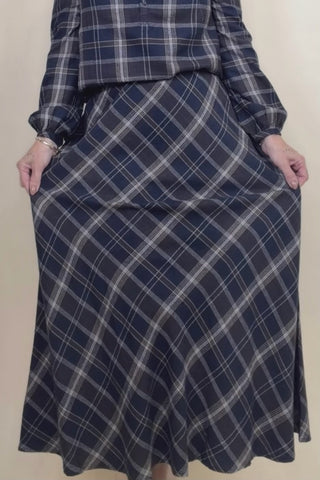 CRESTVIEW PLAID SKIRT