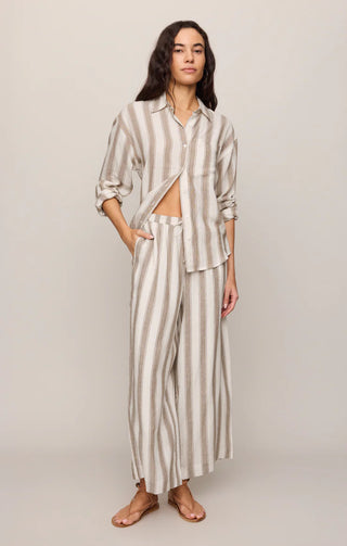 THE PERFECT STRIPED BUTTON UP