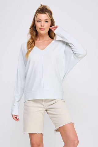 CLOUD NINE V-NECK PULLOVER