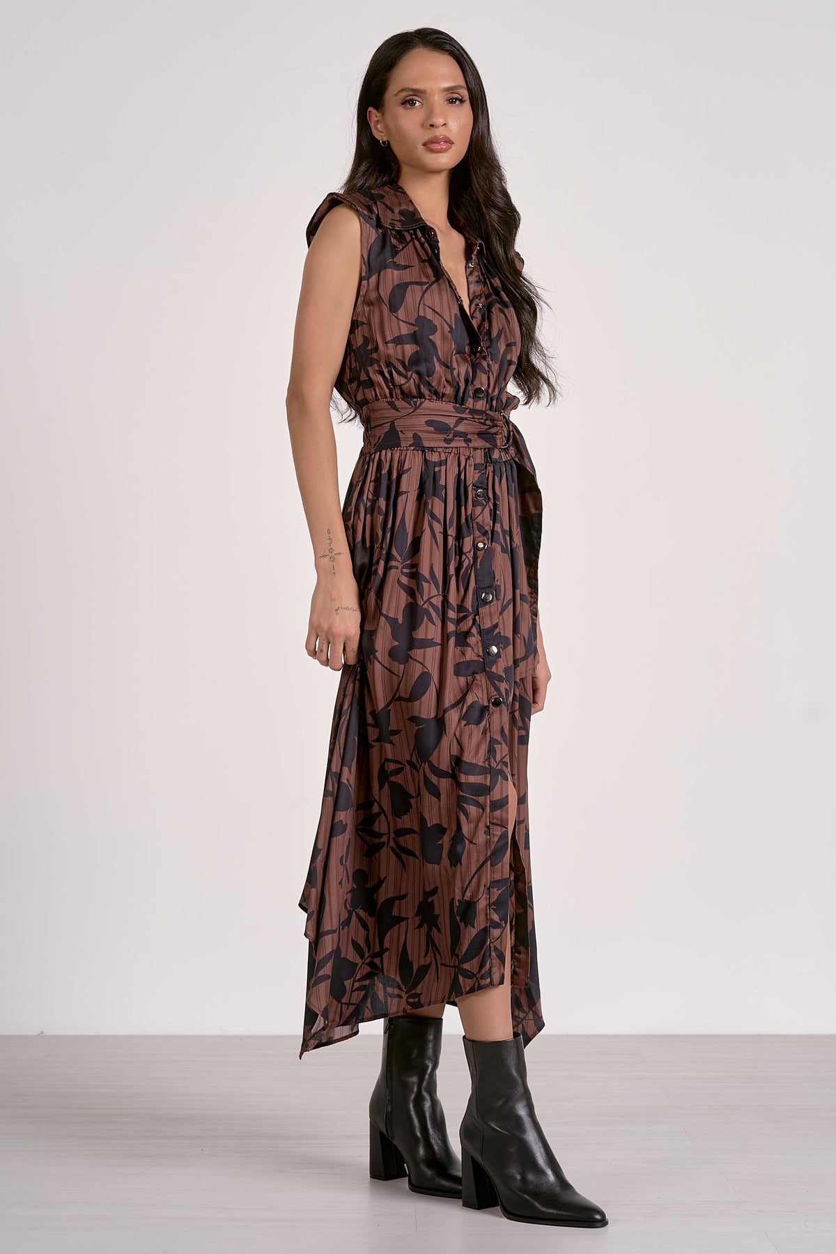 DRESS MIDI SLEEVELESS BELTED