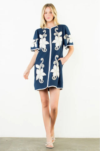 SHORT SLEEVE FLORAL EMBROIDERY DETAIL DRESS