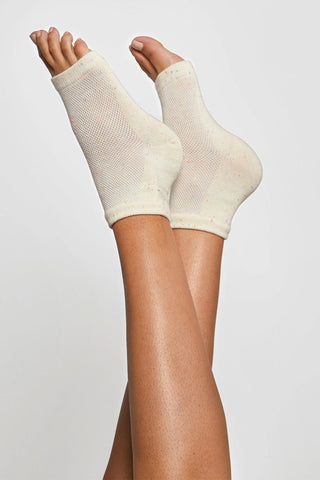 MOISTURIZING HEEL SOCKS