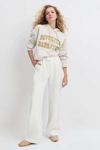 THE CROPPED COLLEGIATE HOODIE STONE & DIJON