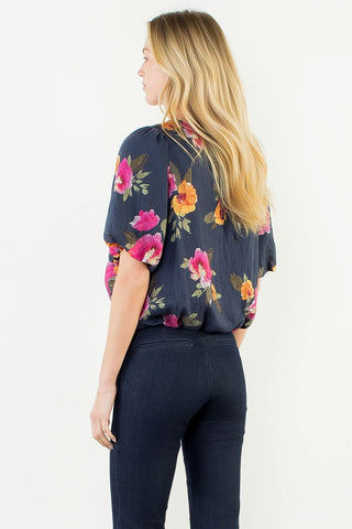 FLOWY FLORAL TOP