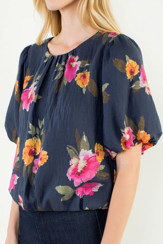 FLOWY FLORAL TOP