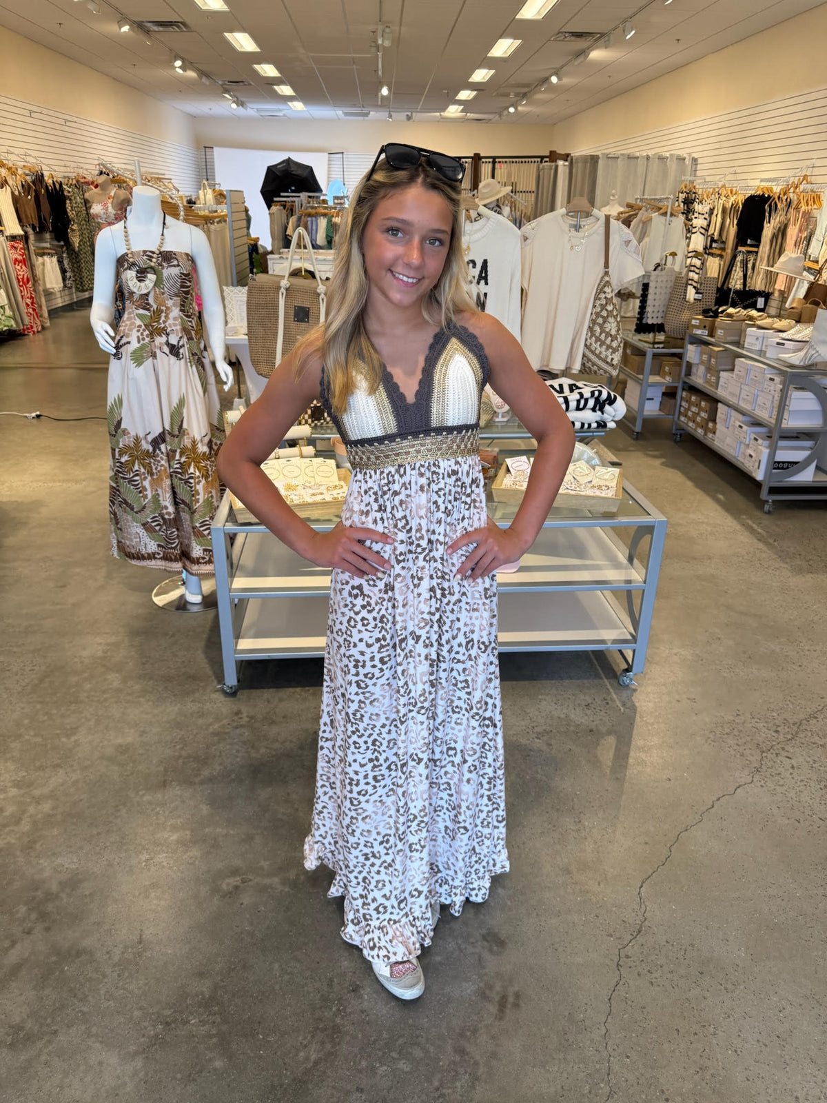  maxi dress styling inspiration vacation beach evening look