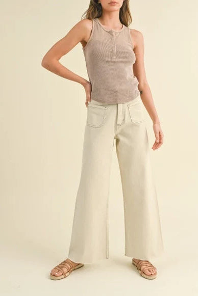 HIGH-RISE WIDE LEG PANTS WITH FRONT POCKET