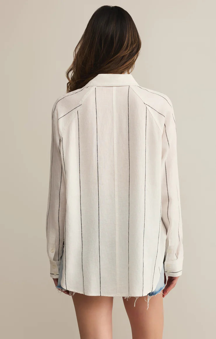 Editorial summer outfit featuring the perfect line top