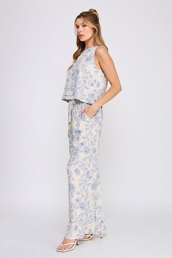 printed linen tank styled casual summer outfit