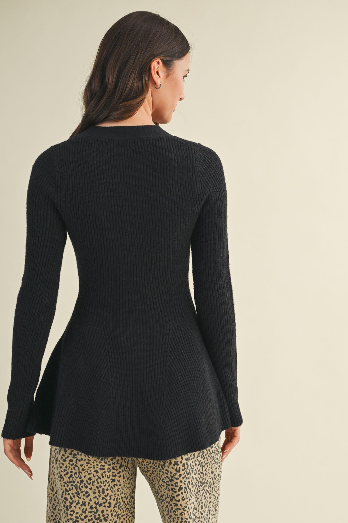 V NECK HOURGLASS SWEATER CARDIGAN