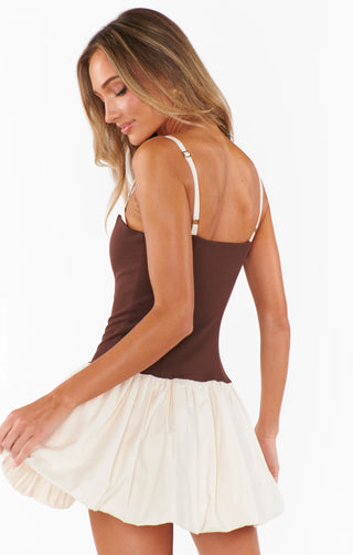 Resort-inspired styling with TIFFANY SKORT DRESS CHOCOLATE