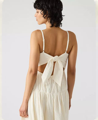 Close-up of premium lightweight fabric and elegant details