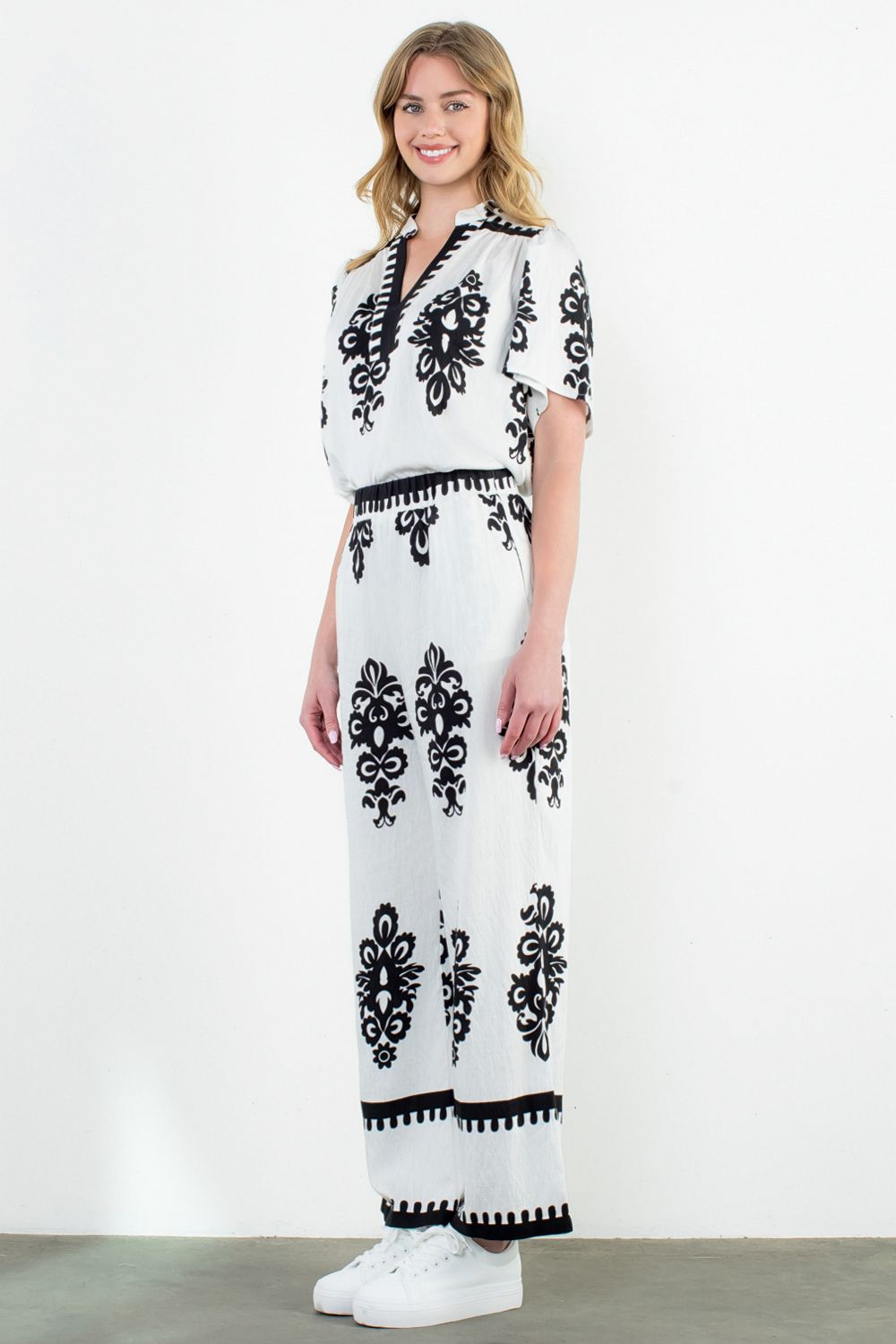 Minimal chic outfit featuring WIDE LEG PRINT PANTS