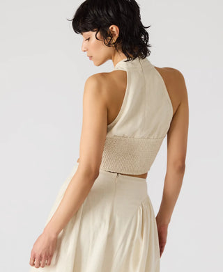 Front view of STMT BOUTIQUE WINNIE TOP showcasing minimal design